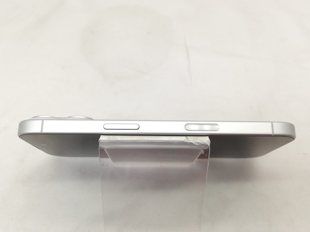 【中古】Apple 国内版 【SIMフリー】 iPhone 16 256GB ホワイト MYDX3J/A【戸塚】保証期間１ヶ月【ランクA】の通販は