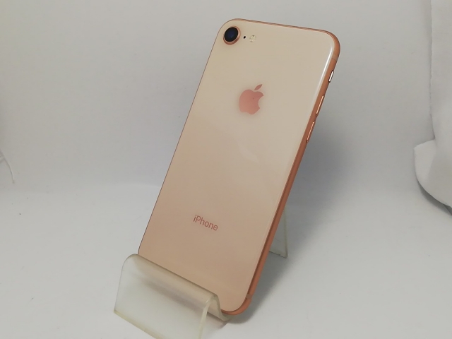 【中古】Apple docomo 【SIMロック解除済み】 iPhone 8 64GB ゴールド MQ7A2J/A【戸塚】保証期間１ヶ月【ランクB】