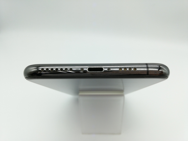 【中古】Apple SoftBank 【SIMロック解除済み】 iPhone XS Max 512GB スペースグレイ MT6X2J/A【秋葉本店】保証期間１ヶ月【ランクB】_4