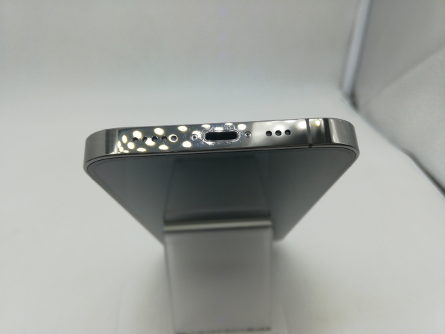 【中古】Apple au 【SIMフリー】 iPhone 13 Pro 128GB グラファイト MLUE3J/A【秋葉本店】保証期間１ヶ月【ランクB】_4