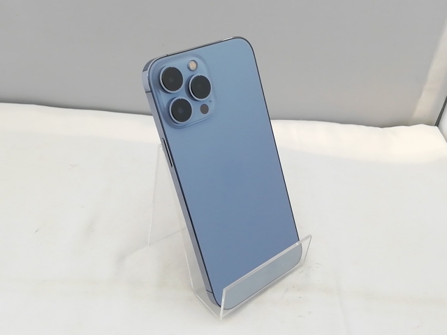 【中古】Apple docomo 【SIMフリー】 iPhone 13 Pro Max 512GB シエラブルー MLJX3J/A【秋葉3号】保証期間１ヶ月【ランクC】_1