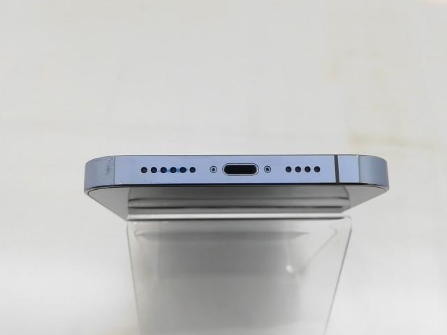 【中古】Apple docomo 【SIMフリー】 iPhone 13 Pro Max 512GB シエラブルー MLJX3J/A【秋葉3号】保証期間１ヶ月【ランクC】_4