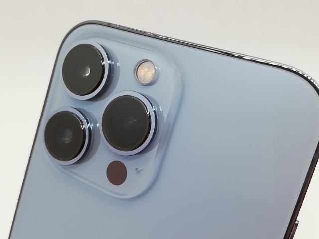 【中古】Apple docomo 【SIMフリー】 iPhone 13 Pro 512GB シエラブルー MLV03J/A【津田沼】保証期間１ヶ月【ランクC】_6