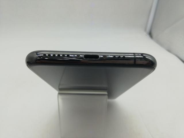 【中古】Apple 国内版 【SIMフリー】 iPhone 11 Pro 256GB スペースグレイ MWC72J/A【秋葉本店】保証期間１ヶ月【ランクB】_4