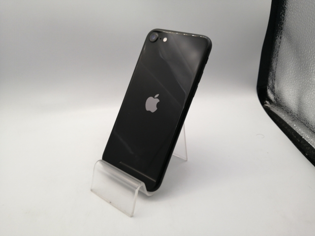 【中古】Apple au 【SIMロック解除済み】 iPhone SE（第2世代） 64GB ブラック MX9R2J/A【秋葉本店】保証期間１ヶ月【ランクB】