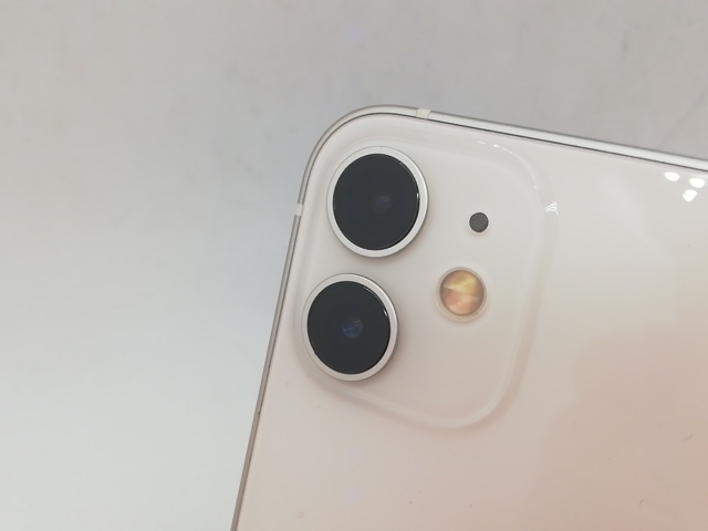 【中古】Apple docomo 【SIMロック解除済み】 iPhone 12 mini 256GB ホワイト MGDT3J/A【秋葉本店】保証期間１ヶ月【ランクB】_6
