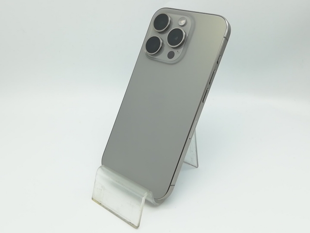【中古】Apple au 【SIMフリー】 iPhone 15 Pro 256GB ナチュラルチタニウム MTUF3J/A【秋葉本店】保証期間１ヶ月【ランクA】