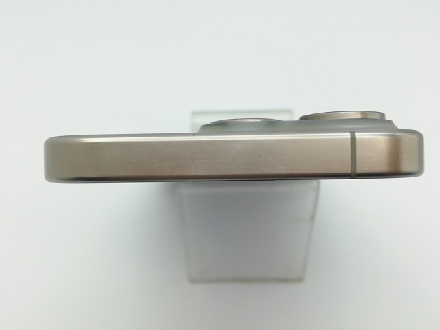 【中古】Apple au 【SIMフリー】 iPhone 15 Pro 256GB ナチュラルチタニウム MTUF3J/A【秋葉本店】保証期間１ヶ月【ランクA】_2