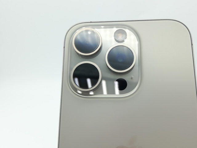【中古】Apple au 【SIMフリー】 iPhone 15 Pro 256GB ナチュラルチタニウム MTUF3J/A【秋葉本店】保証期間１ヶ月【ランクA】_6