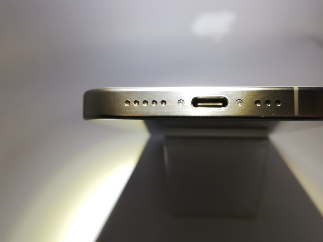 【中古】Apple au 【SIMフリー】 iPhone 15 Pro 256GB ナチュラルチタニウム MTUF3J/A【秋葉本店】保証期間１ヶ月【ランクA】_8