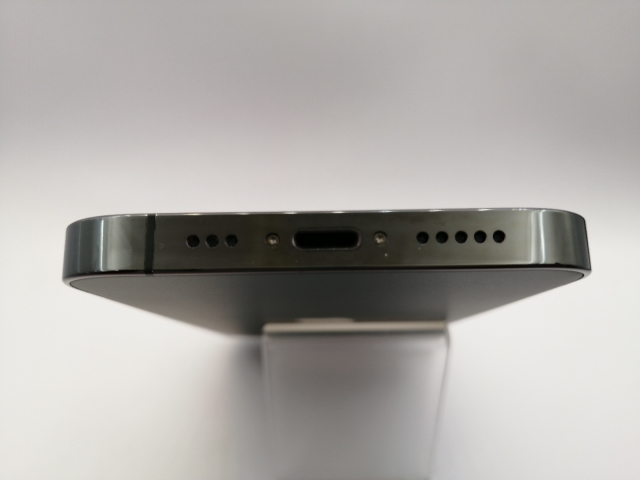 【中古】Apple 国内版 【SIMフリー】 iPhone 13 Pro 256GB アルパイングリーン MNDY3J/A【秋葉本店】保証期間１ヶ月【ランクA】