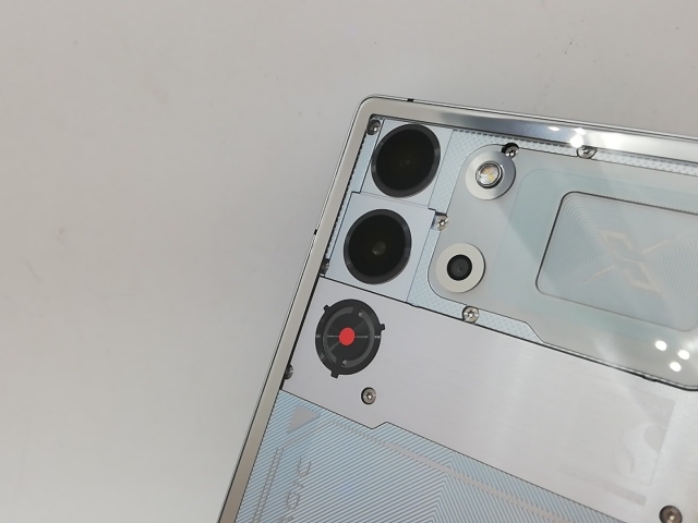【中古】Nubia 国内版 【SIMフリー】 REDMAGIC 10S Pro Moonlight 16GB 512GB NX789J【秋葉本店】保証期間１ヶ月【ランクA】_6