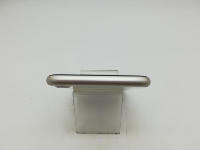 【中古】Apple 国内版 【SIMフリー】 iPhone SE（第3世代） 128GB スターライト MMYG3J/A【秋葉本店】保証期間１ヶ月【ランクB】_2
