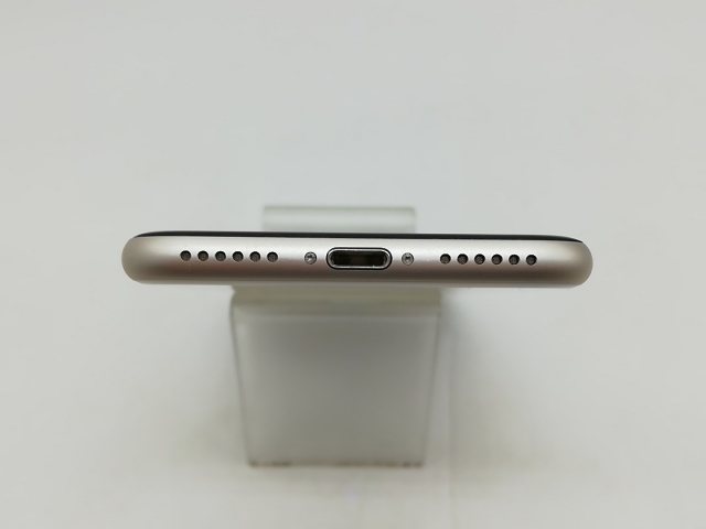 【中古】Apple 国内版 【SIMフリー】 iPhone SE（第3世代） 128GB スターライト MMYG3J/A【秋葉本店】保証期間１ヶ月【ランクB】_4