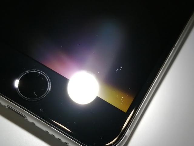 【中古】Apple SoftBank 【SIMロック解除済み】 iPhone SE（第2世代） 64GB ホワイト MHGQ3J/A（後期型番）【大須2】保証期間１ヶ月【ランクB】