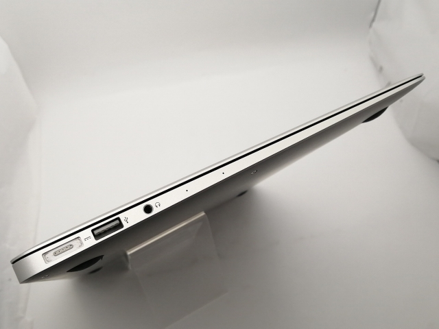 中古】Apple MacBook Air 13インチ CTO (Early 2015/2016) Core i5(1.6 