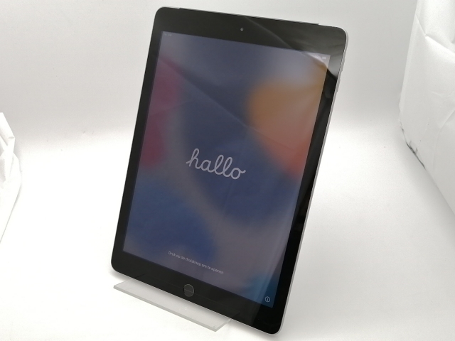 【中古】Apple 国内版 【SIMフリー】 iPad（第5世代/2017） 32GB スペースグレイ MP1J2J/A【大須2】保証期間１ヶ月【ランクB】_1