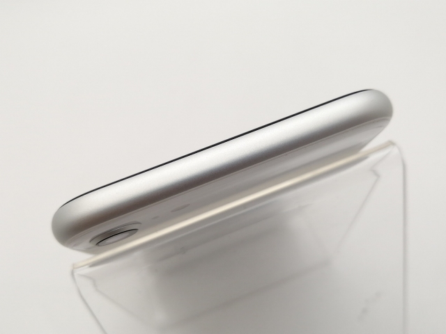 【中古】Apple au 【SIMロック解除済み】 iPhone SE（第2世代） 64GB ホワイト MHGQ3J/A（後期型番）【大須2】保証期間１ヶ月【ランクC】_2
