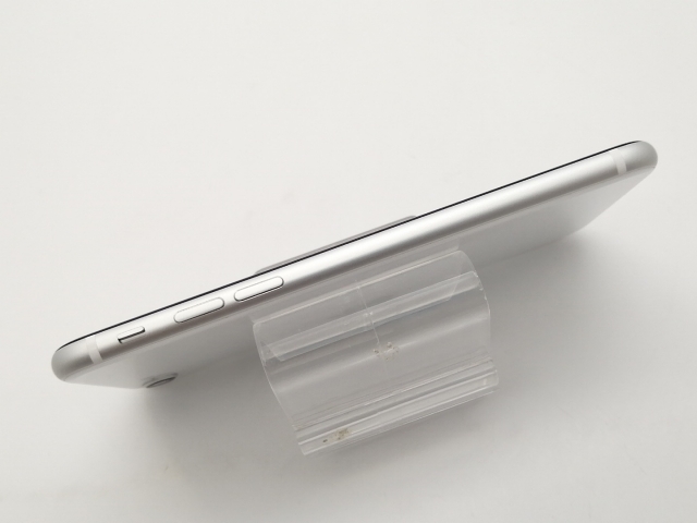 【中古】Apple au 【SIMロック解除済み】 iPhone SE（第2世代） 64GB ホワイト MHGQ3J/A（後期型番）【大須2】保証期間１ヶ月【ランクC】_5
