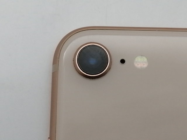 【中古】Apple docomo 【SIMロック解除済み】 iPhone 8 64GB ゴールド MQ7A2J/A【大須2】保証期間１ヶ月【ランクC】_6