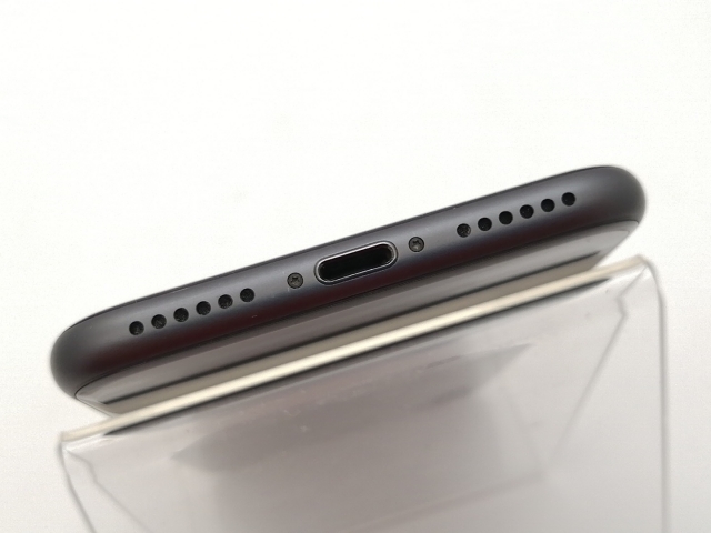 【中古】Apple docomo 【SIMロック解除済み】 iPhone 8 64GB スペースグレイ MQ782J/A【大須2】保証期間１ヶ月【ランクC】_3