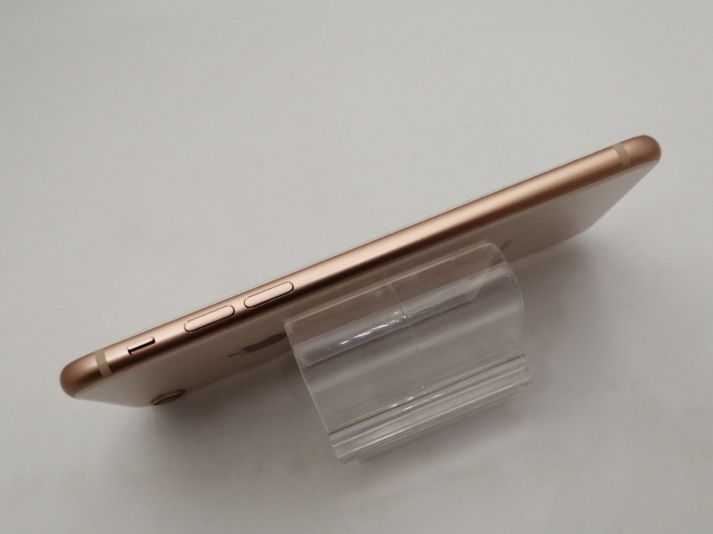 【中古】Apple SoftBank 【SIMロック解除済み】 iPhone 8 64GB ゴールド MQ7A2J/A【大須2】保証期間１ヶ月【ランクB】_4