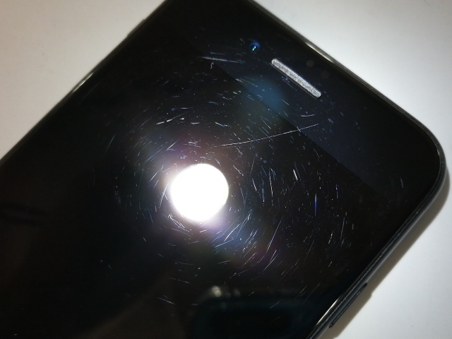 【中古】Apple docomo 【SIMロック解除済み】 iPhone SE（第2世代） 64GB ブラック MHGP3J/A（後期型番）【大須2】保証期間１ヶ月【ランクC】_7