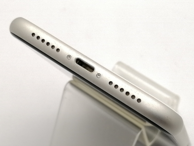 【中古】Apple au 【SIMロック解除済み】 iPhone 11 128GB ホワイト MWM22J/A【大須2】保証期間１ヶ月【ランクC】_3