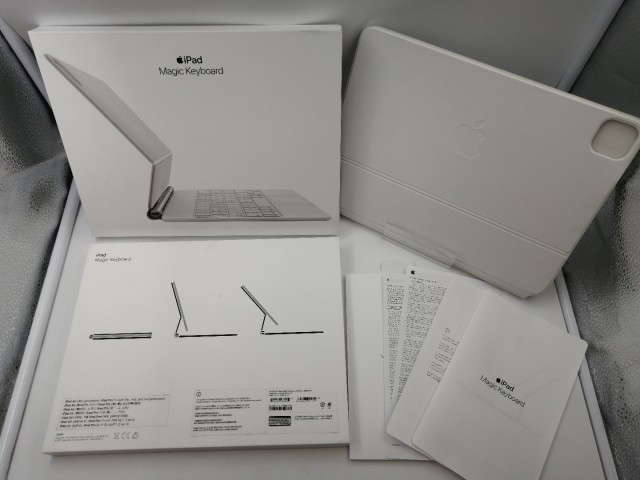 【中古】Apple Magic Keyboard 日本語（JIS） ホワイト iPad Air（第4/第5/第6世代）・Pro 11インチ（第1/第2/第3/第4世代）用 MJQJ3J/A