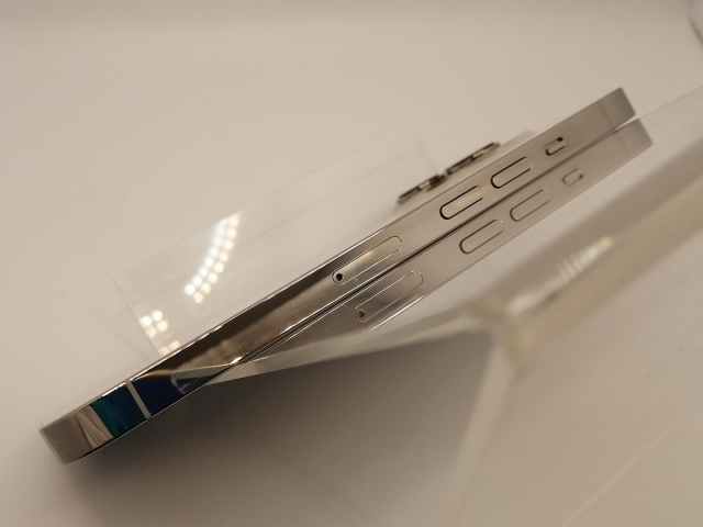【中古】Apple docomo 【SIMフリー】 iPhone 13 Pro 128GB シルバー MLUF3J/A【大須2】保証期間１ヶ月【ランクA】_5