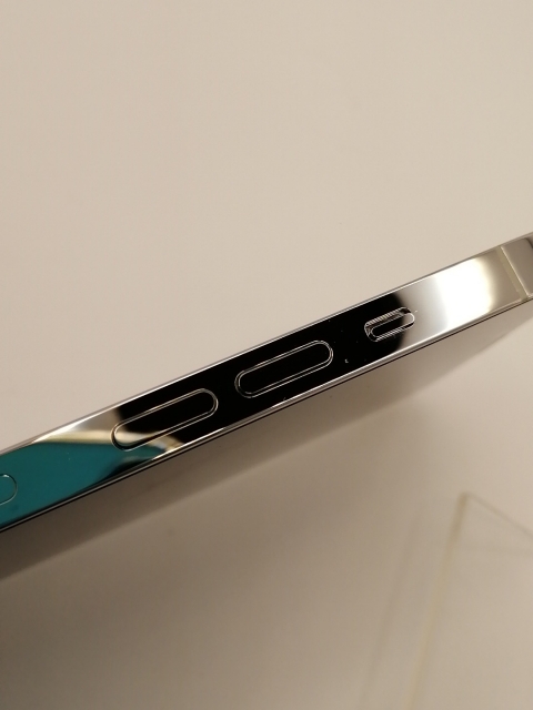 【中古】Apple docomo 【SIMフリー】 iPhone 13 Pro 128GB シルバー MLUF3J/A【大須2】保証期間１ヶ月【ランクA】_8