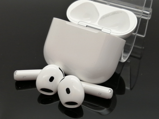 【中古】Apple AirPods 4 MXP63J/A【大須2】保証期間１ヶ月
