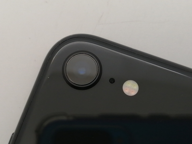 【中古】Apple au 【SIMロック解除済み】 iPhone SE（第2世代） 64GB ブラック MHGP3J/A（後期型番）【大須2】保証期間１ヶ月【ランクC】_6