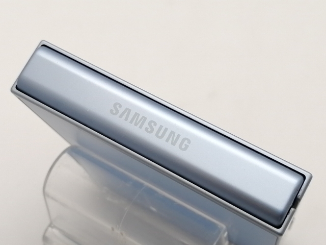 【中古】SAMSUNG docomo 【SIMフリー】 Galaxy Z Flip6 ブルー 12GB 256GB SC-54E【大須2】保証期間１ヶ月【ランクB】