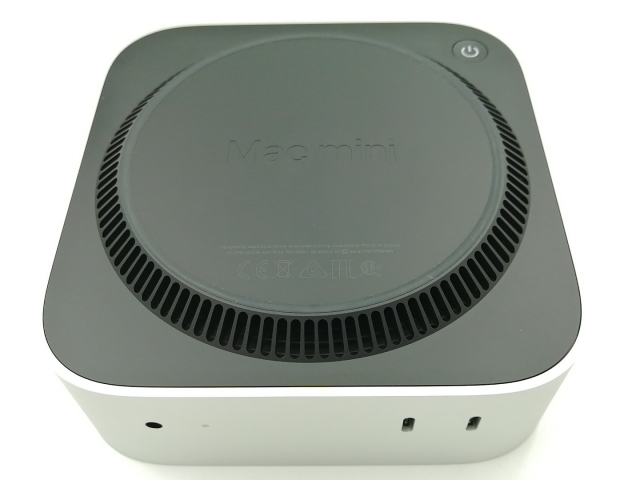 Mac mini M4／10C-CPU&GPU／16GB 256GB 美品 Apple Mac mini: M4 chip 10C CPU/10C GPU/16GB/256GB SSD (2024)