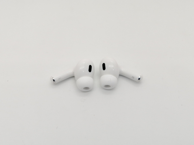 【中古】Apple AirPods Pro 第2世代（2022/Lightning） MQD83J/A【なんば】保証期間１ヶ月【ランクB】