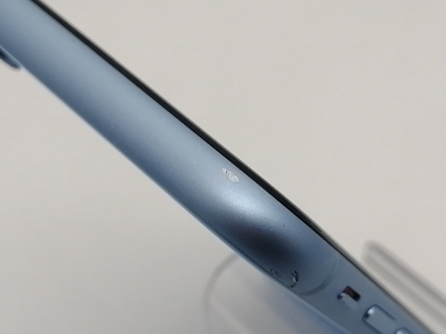 【中古】Apple SoftBank 【SIMロック解除済み】 iPhone XR 64GB ブルー MT0E2J/A【なんば】保証期間１ヶ月【ランクC】_9