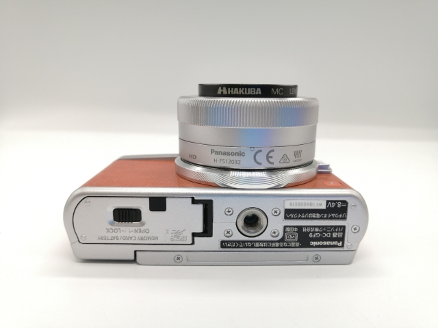 パナソニック DC-GF9-D ボディ オレンジ 僅か674ショット ケース付き パナソニック DC-GF9 ボディ オレンジ