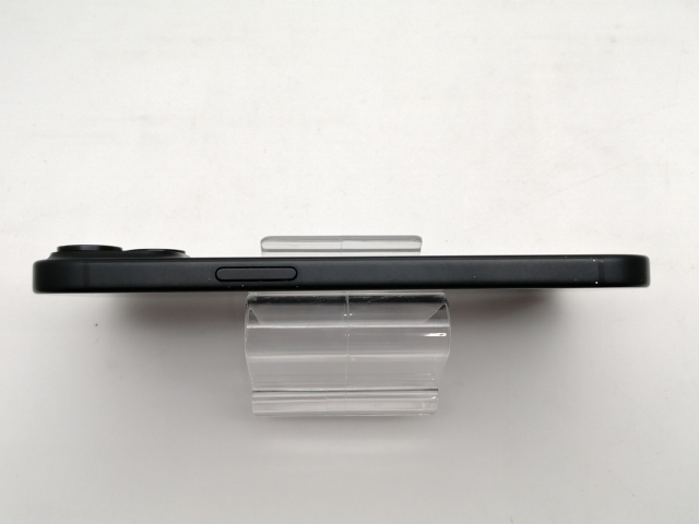 【中古】Apple SoftBank 【SIMフリー】 iPhone 15 256GB ブラック MTMN3J/A【なんば】保証期間１ヶ月【ランクB】