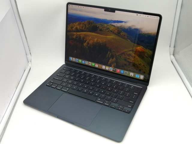 【中古】Apple MacBook Air 13インチ CTO (M2・2022) ミッドナイト M2(CPU:8C/GPU:8C)/8G/256G/30W AC【なんば】保証期間１ヶ月【ランクB