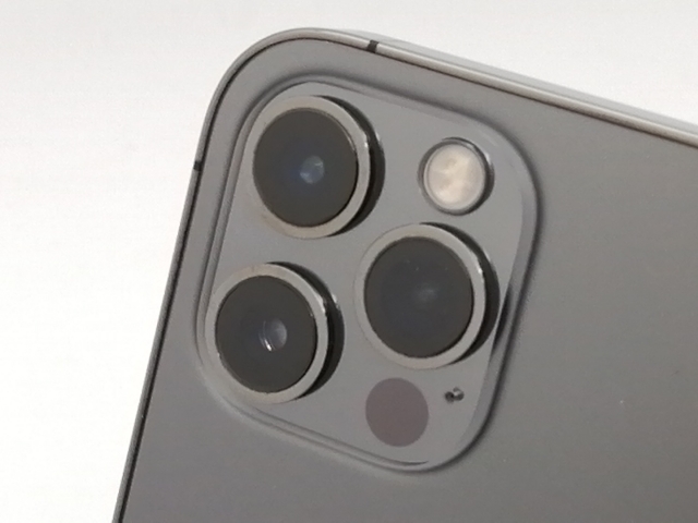 中古】Apple au 【SIMロック解除済み】 iPhone 12 Pro 128GB