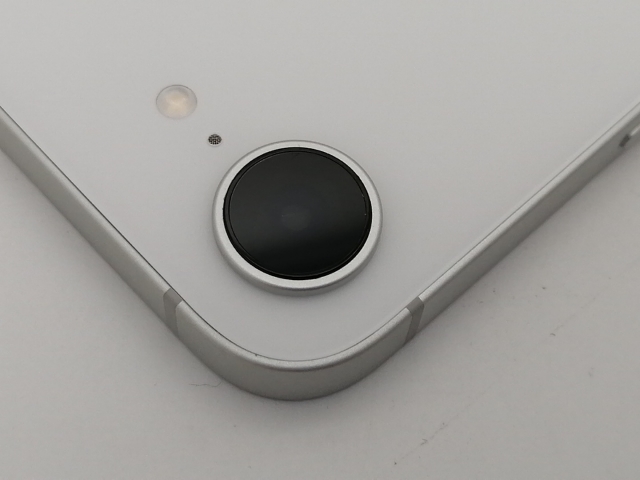【中古】Apple au 【SIMフリー】 iPhone 16e 128GB ホワイト MD1R4J/A【なんば】保証期間１ヶ月【ランクA】_6