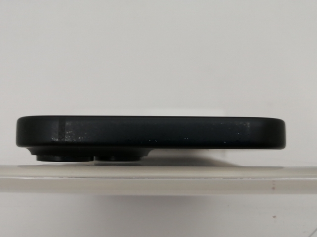 【中古】Apple au 【SIMフリー】 iPhone 15 128GB ブラック MTMH3J/A【なんば】保証期間１ヶ月【ランクB】