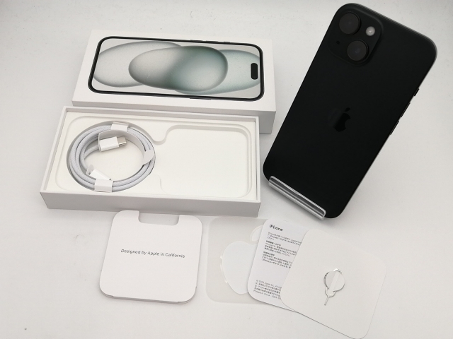 中古】Apple 国内版 【SIMフリー】 iPhone 15 128GB ブラック MTMH3J/A