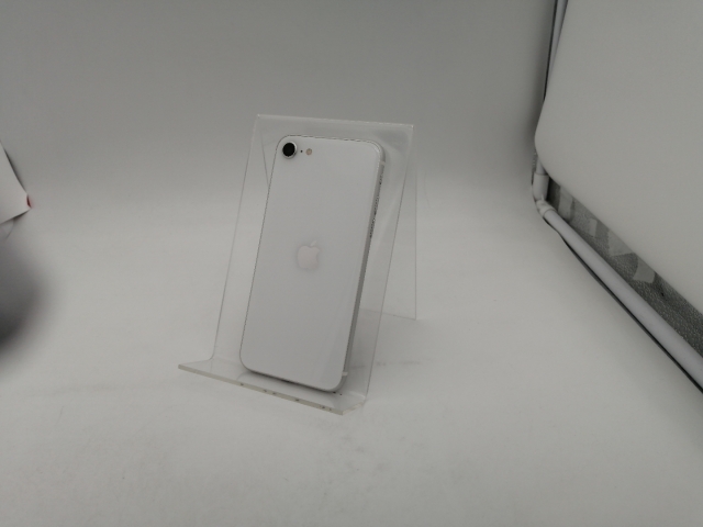 中古】Apple iPhone SE(第2世代) 64GB ホワイト (国内版SIM 中古】Apple iPhone SE(第2世代) 64GB ホワイト (国内版SIM