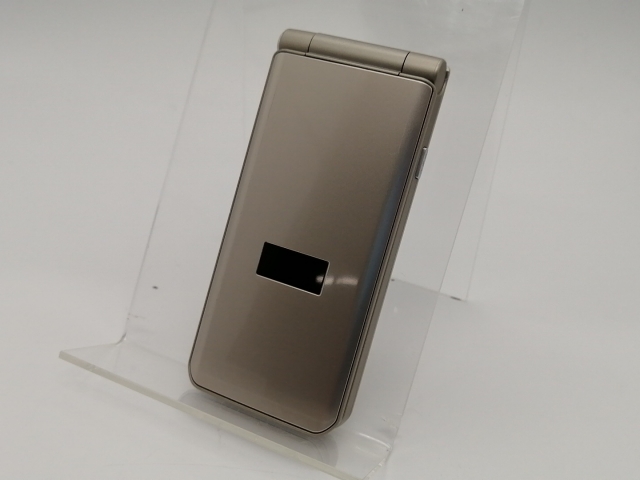 【中古】FCNT docomo 【SIMフリー】 arrows ケータイ ベーシック F-41C ゴールド【大阪本店】保証期間１ヶ月【ランクB】_1