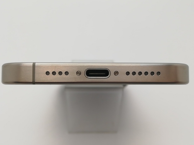【中古】Apple 国内版 【SIMフリー】 iPhone 15 Pro Max 256GB ナチュラルチタニウム MU6R3J/A【アリオ倉敷】保証期間１ヶ月【ランクA】