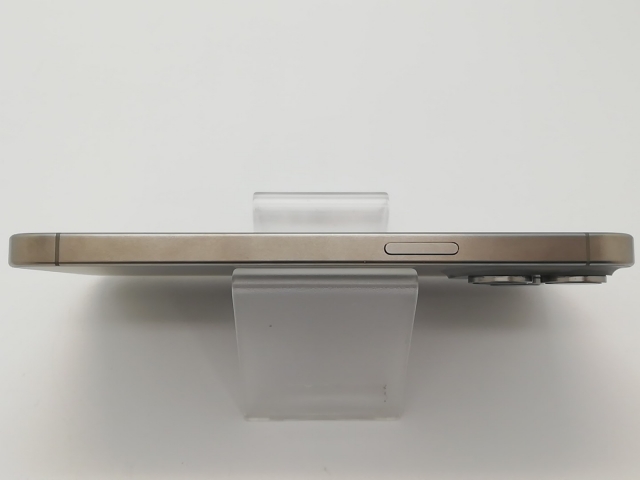 【中古】Apple 国内版 【SIMフリー】 iPhone 15 Pro Max 256GB ナチュラルチタニウム MU6R3J/A【アリオ倉敷】保証期間１ヶ月【ランクA】