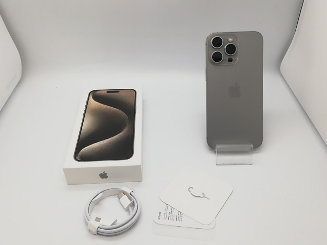 【中古】Apple 国内版 【SIMフリー】 iPhone 15 Pro Max 256GB ナチュラルチタニウム MU6R3J/A【アリオ倉敷】保証期間１ヶ月【ランクA】