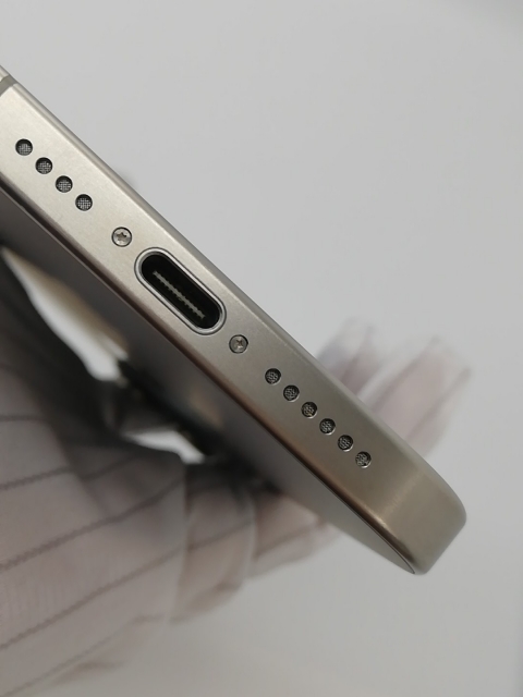 【中古】Apple 国内版 【SIMフリー】 iPhone 15 Pro Max 256GB ナチュラルチタニウム MU6R3J/A【アリオ倉敷】保証期間１ヶ月【ランクA】